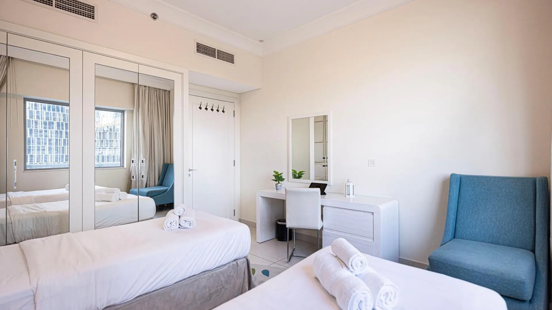 Damac Maison Mall Street! 2 Bedroom, 1-Minute To Dubai Mall! 0*,
