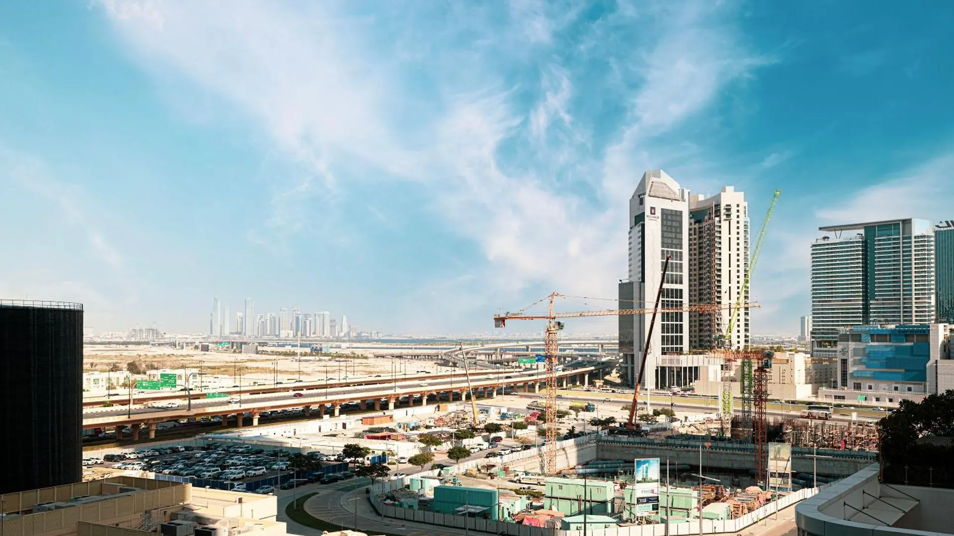 Damac Maison Mall Street! 2 Bedroom, 1-Minute To Dubai Mall! Apartment