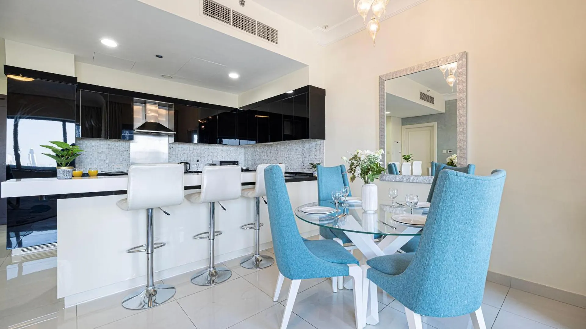 Appartement Damac Maison Mall Street! 2 Bedroom, 1-Minute To Dubai Mall!